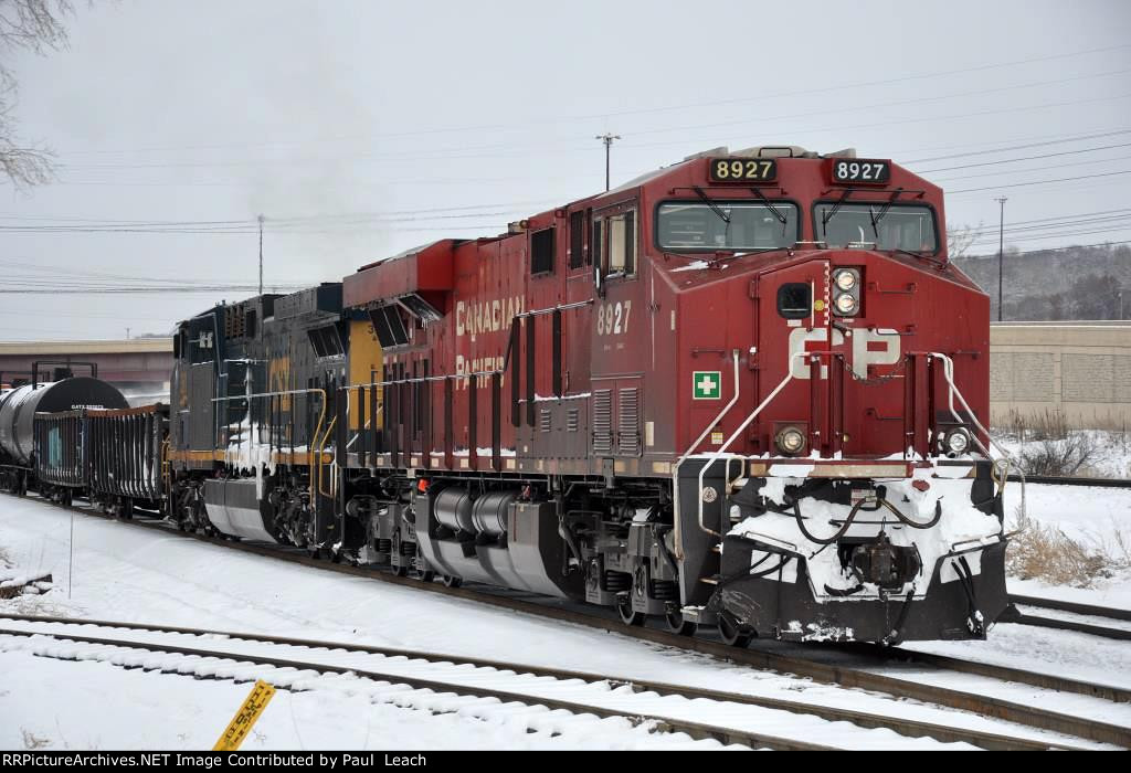 Eastbound manifest comes up the yard lead